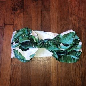 Green and white floral crop top